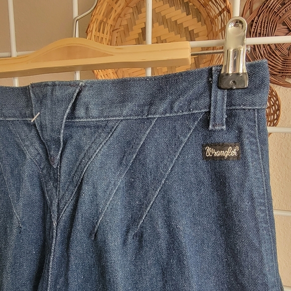 Wrangler Vintage Dark wash High-rise Western Jean - Picture 2 of 6